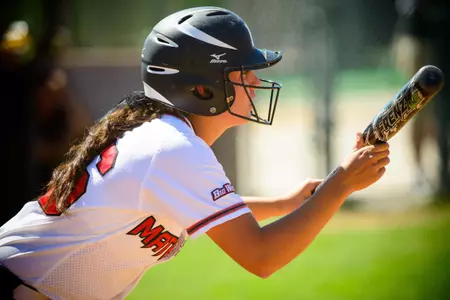 Softball-v-NorthernIllinois-2013-86.jpg