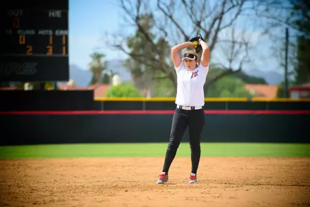 Softball-v-Harvard-2014-13.jpg
