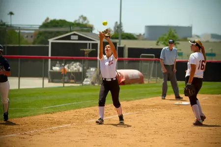 5-9-14_SoftballVsFullerton-32.jpg