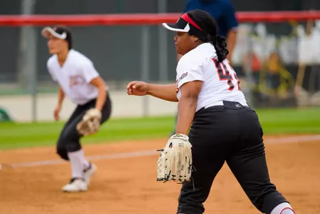 Softball-v-SacState-2015-34.jpg