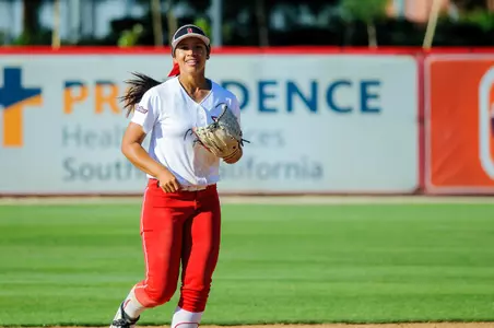 Softball-v-UCLA--23.jpg