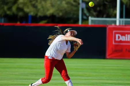 Softball-v-UCLA--30.jpg