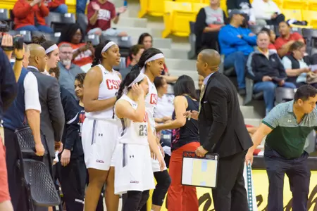 2017_3_8_WBB_vs_Hawai_10.jpg