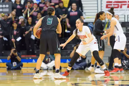 2017_3_8_WBB_vs_Hawai_75.jpg