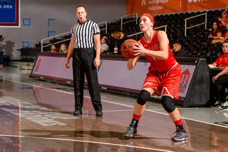 2017_10_28_WBB_vs_Masters_University_46.jpg