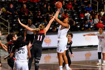 20181209_WBBvSanDiego_Fluker_Channon_PT_2.jpg