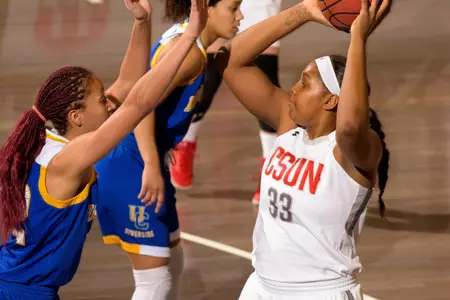 2017_2_25_WBB_vs_UC_Riverside_19.jpg