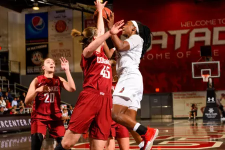 20181123_WBBvWashingtonState_Calloway_Dejonae_PT_22.jpg