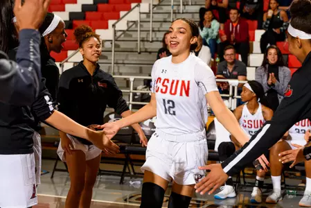 20181123_WBBvWashingtonState_Meghann_Henderson_PT_45.jpg
