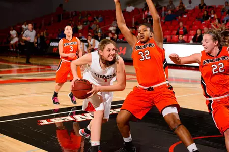 2013_02_14_Mahlknect_Camile_vs_Pacific_6924.jpg