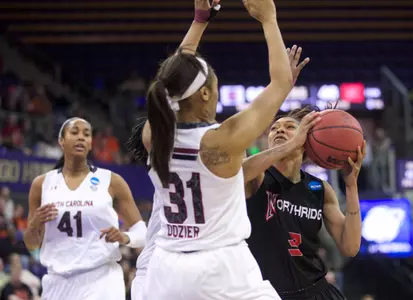 CSUN-vs-USC-NCAA-Hoops-1659.jpg