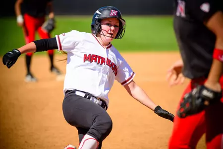 Softball-v-NorthernIllinois-2013-182