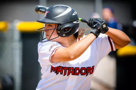 Softball-v-UC-Davis-112