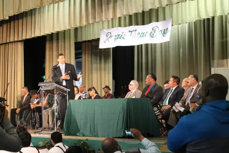 Reggie_Theus_Day_Inglewood_High_School_065