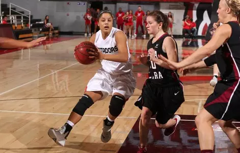 2013_11_29_Guay_Ashlee_vs_Santa_Clara_JG_03.jpg