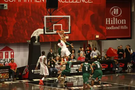 Webb_Taelin_Dunk_Hawaii