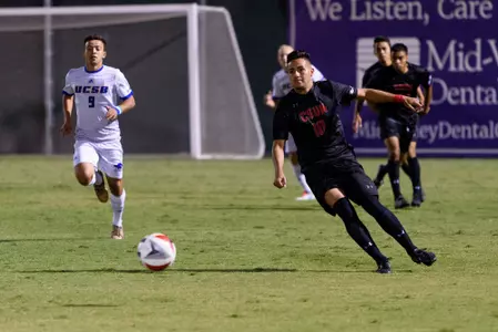 Michael Flores vs UCSB