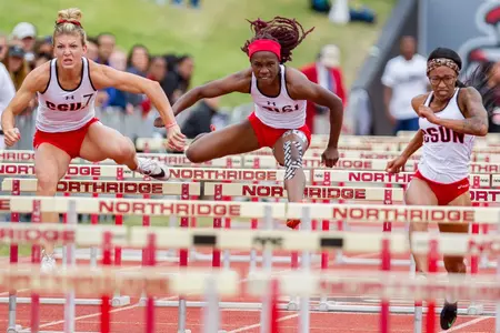100HurdleFinalsSH02.jpg