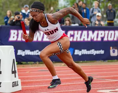 CourtneyRobinsonSH04