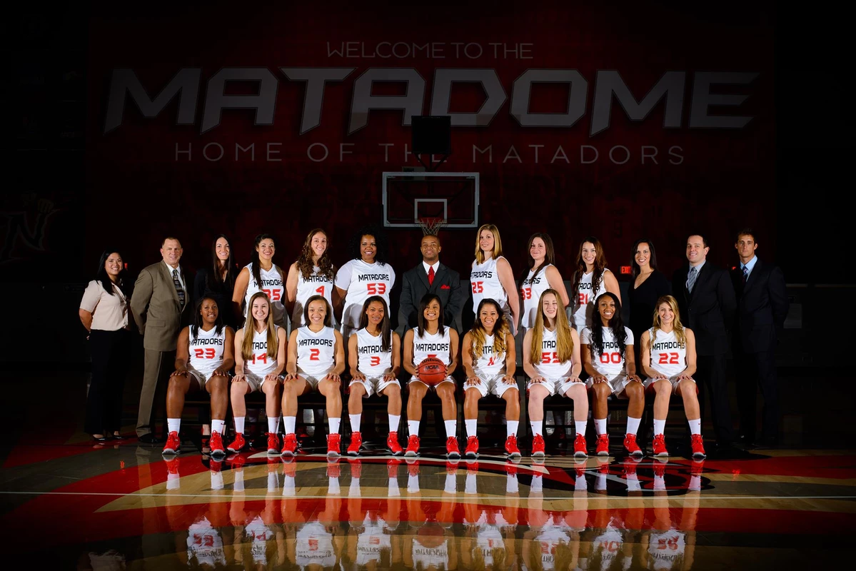 2013-14 WBB Team Photo