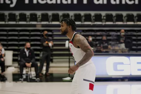 TJ Starks