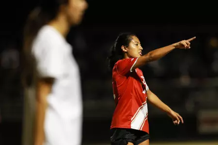 Ashley Cruz vs. UCR
