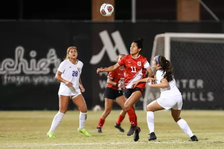 Ashley Cruz vs. UCR