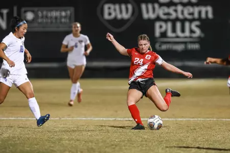 Kacie Garrity vs. UCR