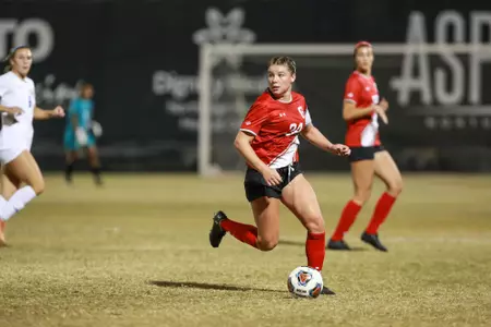 Kacie Garrity vs. UCR