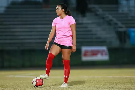 Rachelle Espitia vs. UCR