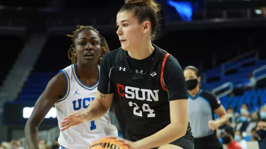 WNP_111821_WBB_CSUN_UCLA_Smith_Macy_02.jpg