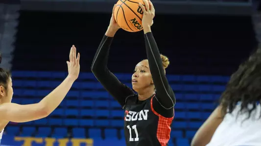WNP_111821_WBB_CSUN_UCLA_Smith_Olivia_02.jpg