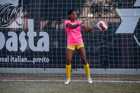 Taylor Thames vs. LBSU