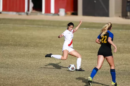 Gabriela Robles vs. CSUB