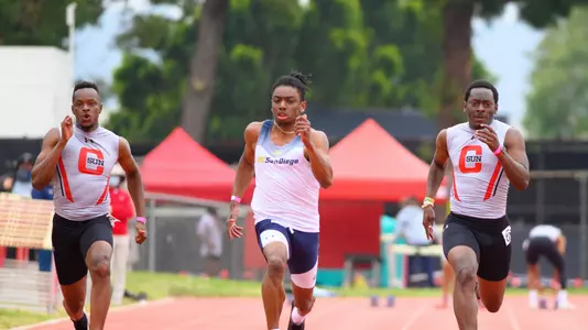 20210423_TrackMatadorInvitational_Acholonu_Johnson_BV_03.jpg