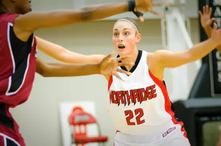 Amanda Thomson 2009-10.jpg