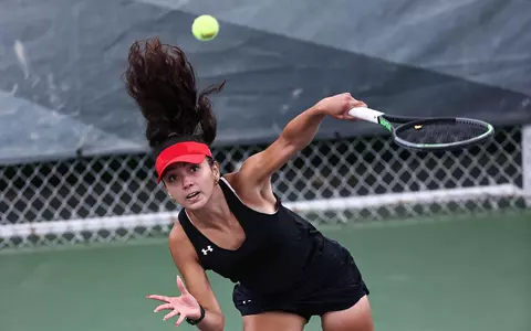 041622_WTEN_vs_LBSU_Santbanez_Luna_Victoria_44WNjpg