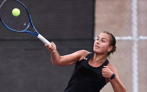 041622_WTEN_vs_LBSU_Turchak_Sasha_53.jpg