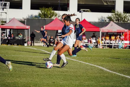 Ashley Cruz vs. UCSD