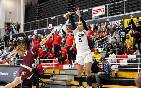2022_11_17_Duchemin_Michelle_vs_SantaClara_AD_01.jpg