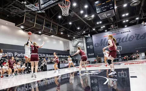 2022_11_17_Duchemin_Michelle_vs_SantaClara_AD_04.jpgÂ