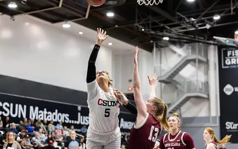 2022_11_17_Duchemin_Michelle_vs_SantaClara_AD_06.jpgÂ