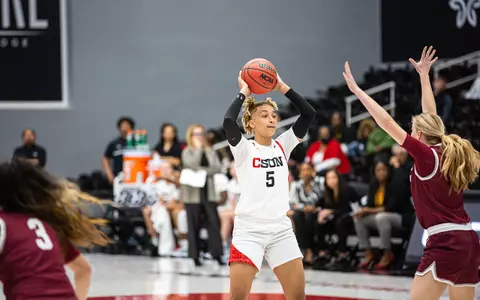 2022_11_17_Duchemin_Michelle_vs_SantaClara_CC_16.jpg
