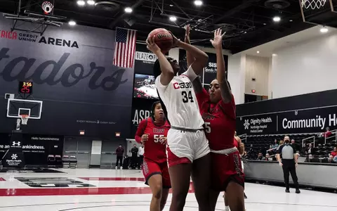 20221126_Spriggs_Kayanna_v_ANTELOPEVALLEY_CY-03.jpg