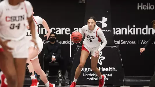 01292022_WBB_Hawaii_CSUN_Henderson_Meghann_03.jpg