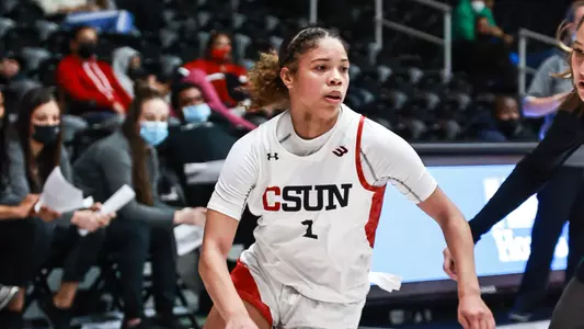 01292022_WBB_Hawaii_CSUN_Jackson_Jordyn_16.jpg