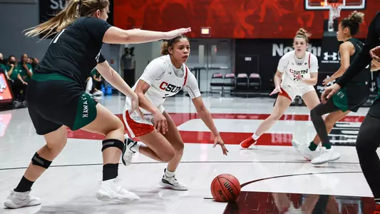 01292022_WBB_Hawaii_CSUN_Jackson_Jordyn_17.jpg