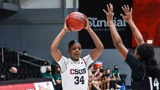 01292022_WBB_Hawaii_CSUN_Spriggs_Kayanna_03.jpg