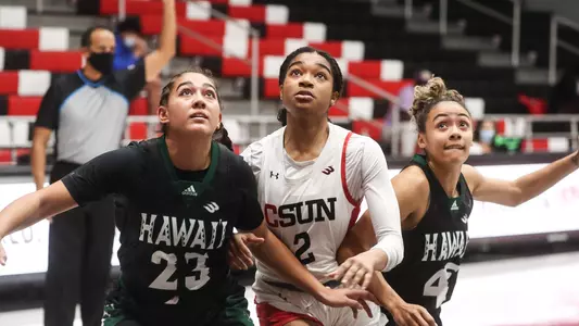 01292022_WBB_Hawaii_CSUN_Woodley_Sydney_08.jpg