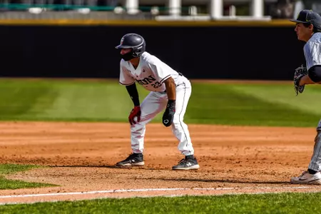 Jakob Simons vs. LBSU